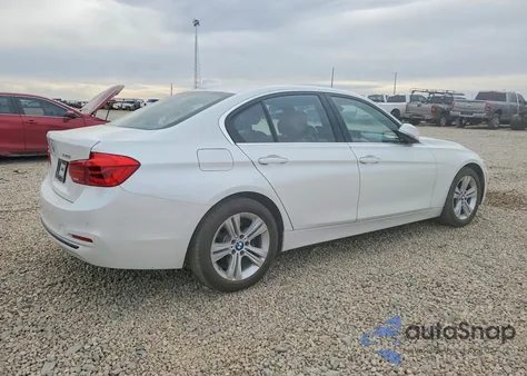 2018 BMW 330 Xi z USA, uszkodzony, nr VIN WBA8D9G51JNU69760